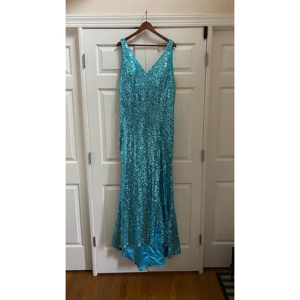 Tiffany Design Gown Women 14W Ocean Blue Sequin Mermaid Prom HOCO Glam Statement